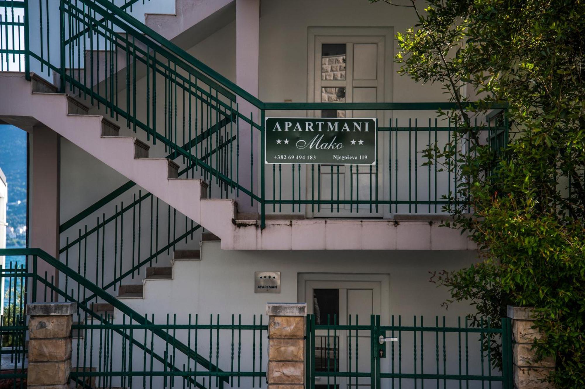 Apartments Mako Herceg Novi Buitenkant foto